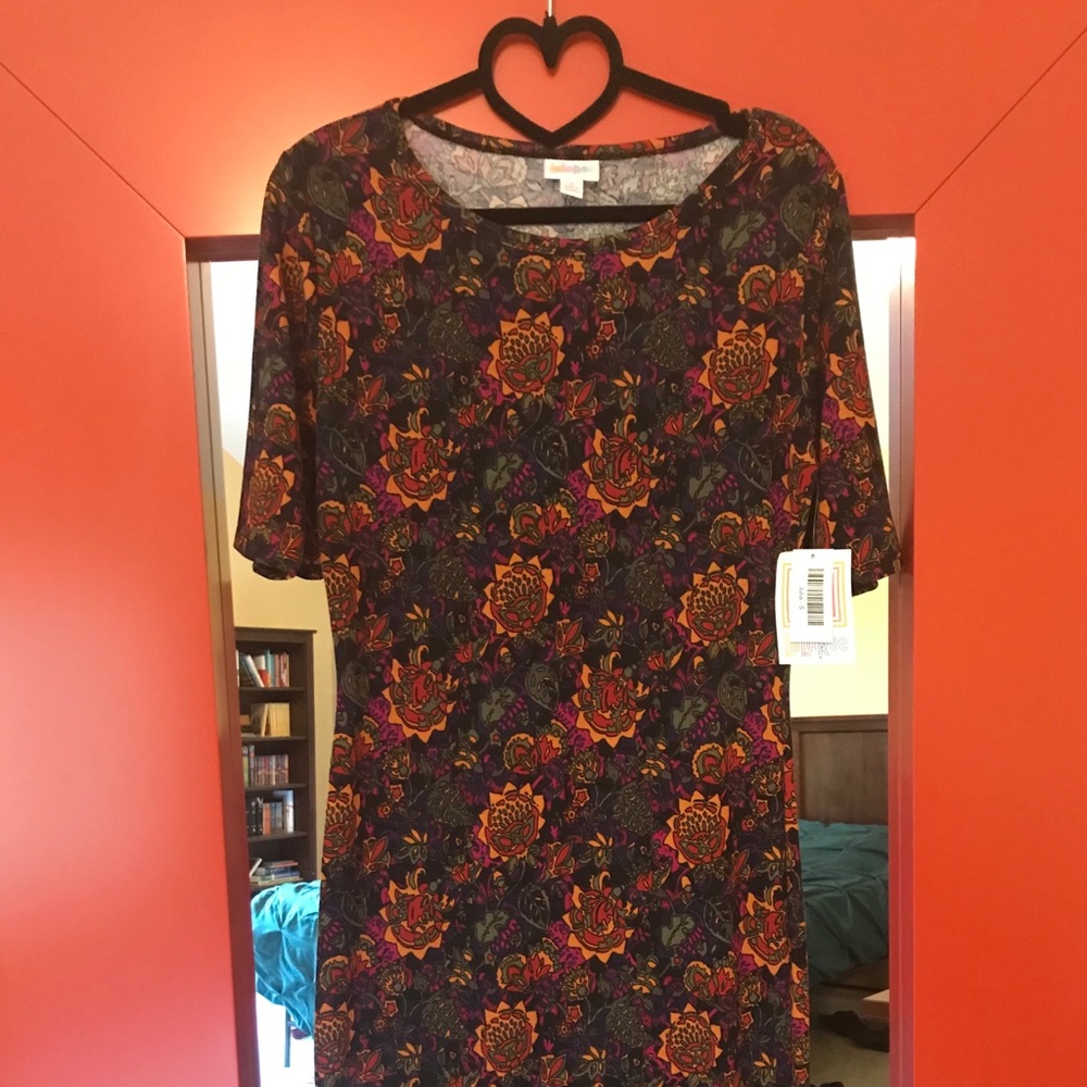 NWT LuLaRoe Julia - size small